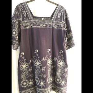 Monoreno Embroidered Tunic Top Grey & Cream S NWT